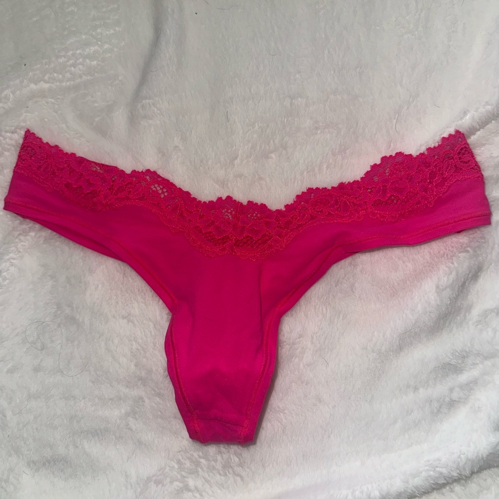 skims thong